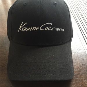 Kenneth Cole hat